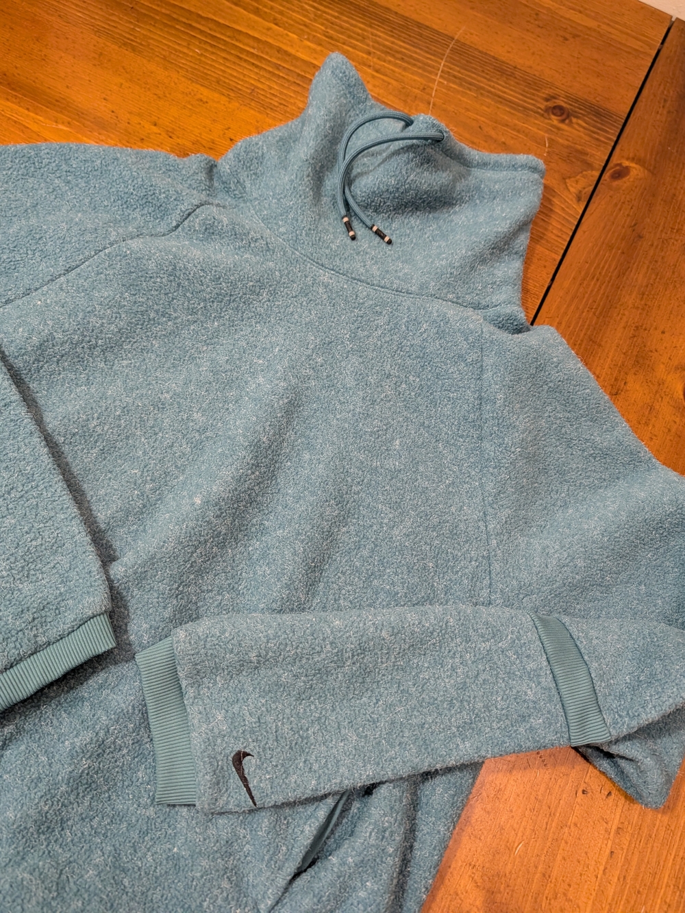 Nike Men’s Blue Sherpa Funnel Neck Pullover Sweater